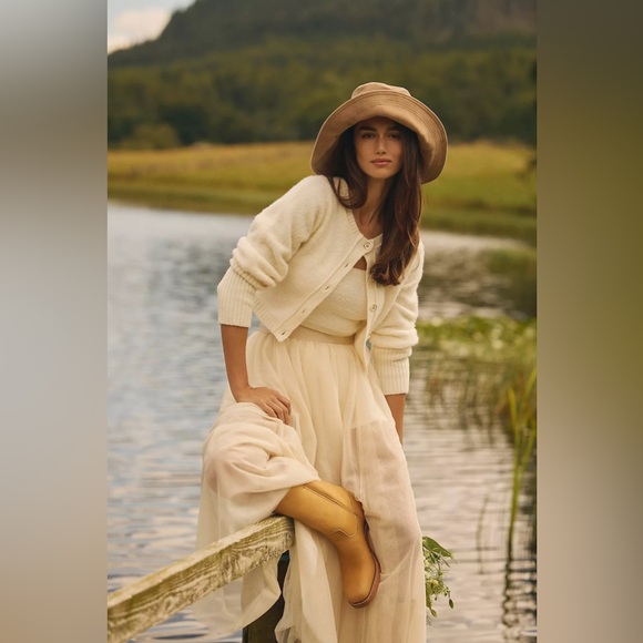 NWT Reformation Prisca Skirt Size XS Ivory - Picture 5 of 11